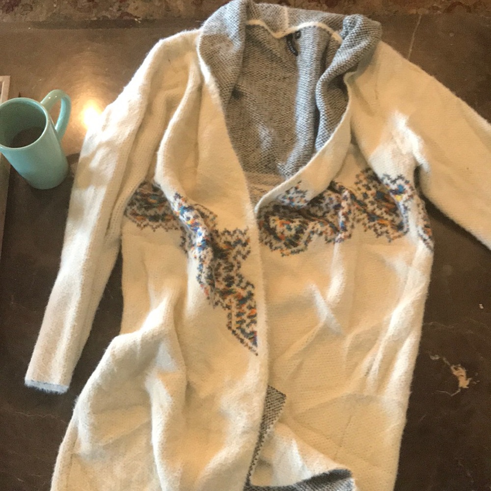 Idol Mind sweater